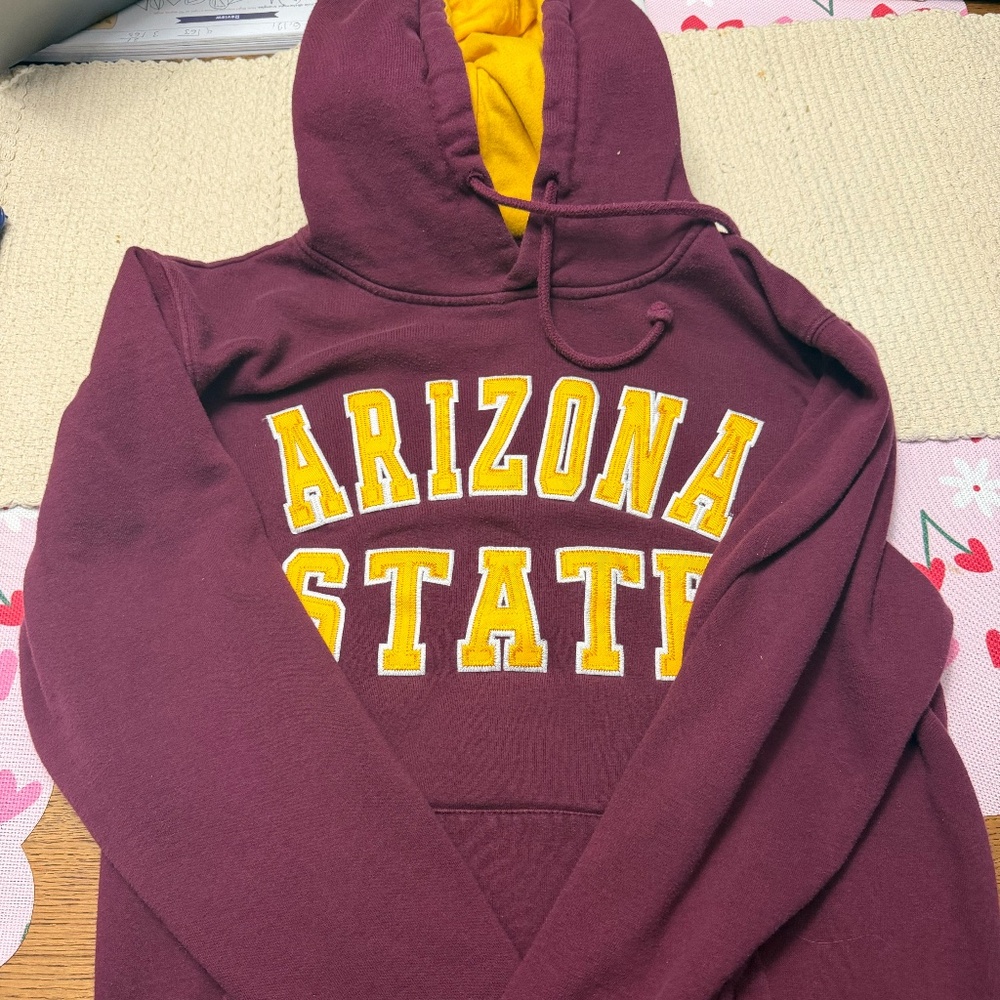 Arizona State Sun Devils Sweater – Size Medium – Colosseum Athletics